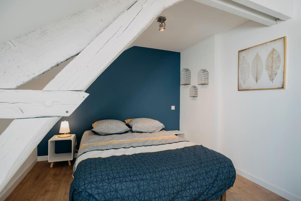 Coeur De Ville #H2- Central & Cosy - Logement Partage - Chambre Privee Cholet Esterno foto